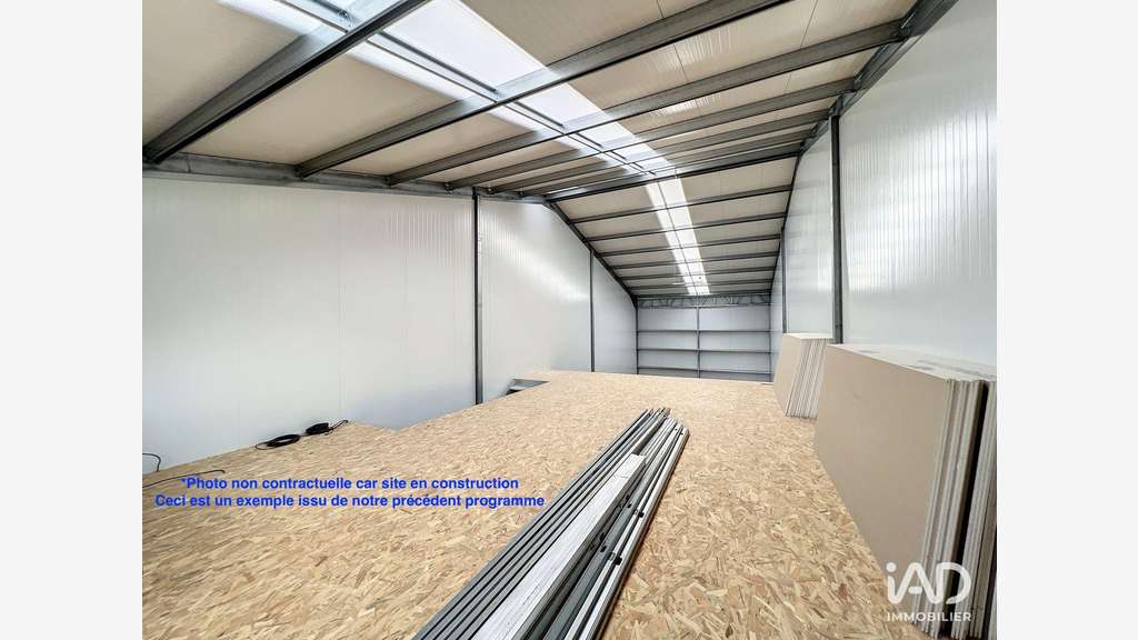 Vente local neuf 170m² à Chevry-Cossigny