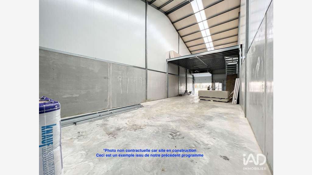 Vente local neuf 162m² à Chevry-Cossigny