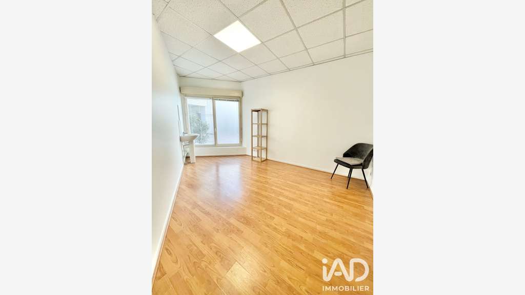 Vente local commercial de 77m² RDC Chilly-Mazarin