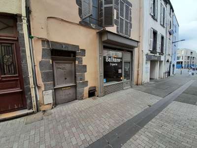AV local commercial 100m² Clermont Fd hypercentre