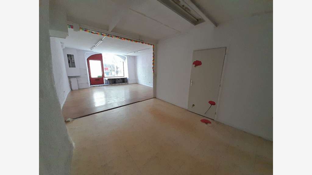 AV local commercial 100m² Clermont Fd hypercentre