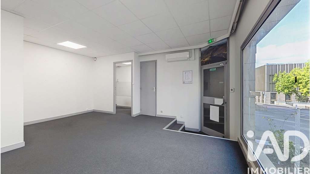 Vente local commercial 100m² à Clermont-Ferrand