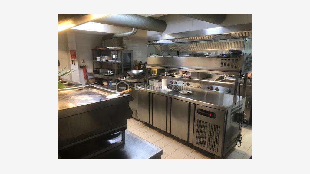 Vente boutique restauration 315m² à Paris Clichy