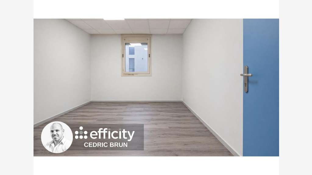 Vente local commercial 97m² centre-ville de Cluses