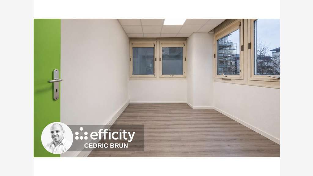 Vente local commercial 97m² centre-ville de Cluses