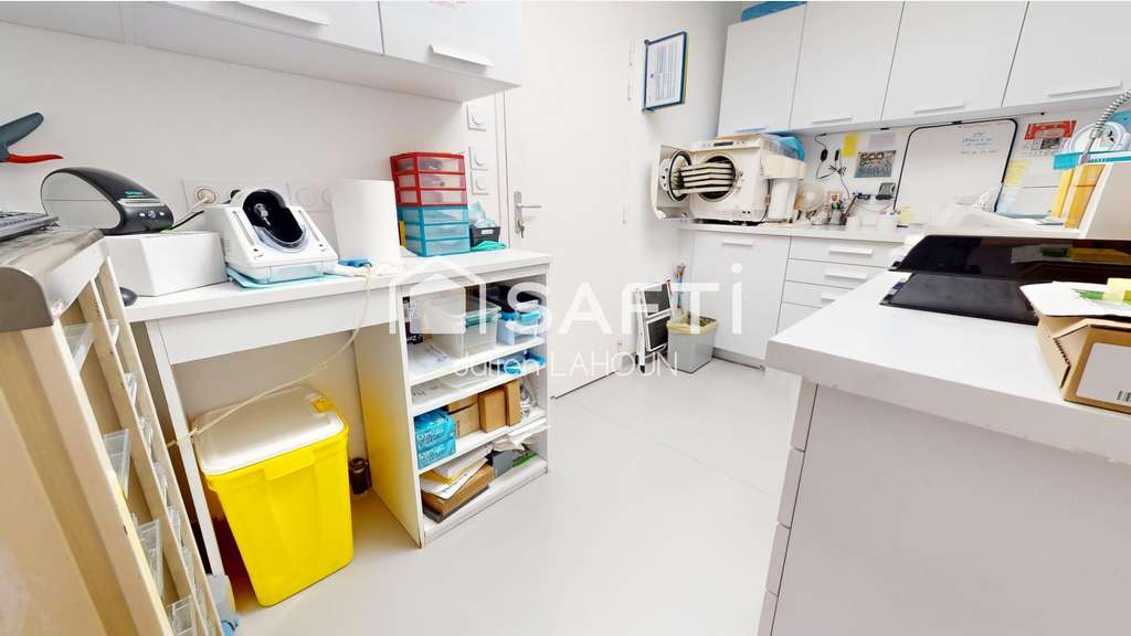 Av locaux professionnels 97m² Cognac rue Gratelot
