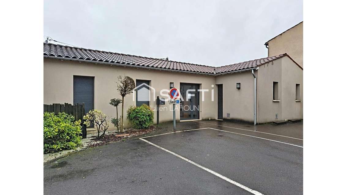 Av locaux professionnels 97m² Cognac rue Gratelot