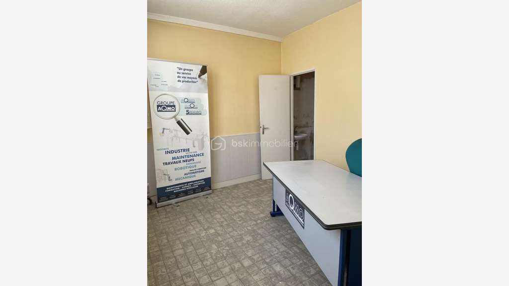 Vente local commercial 11m² hyper centre Cognac 