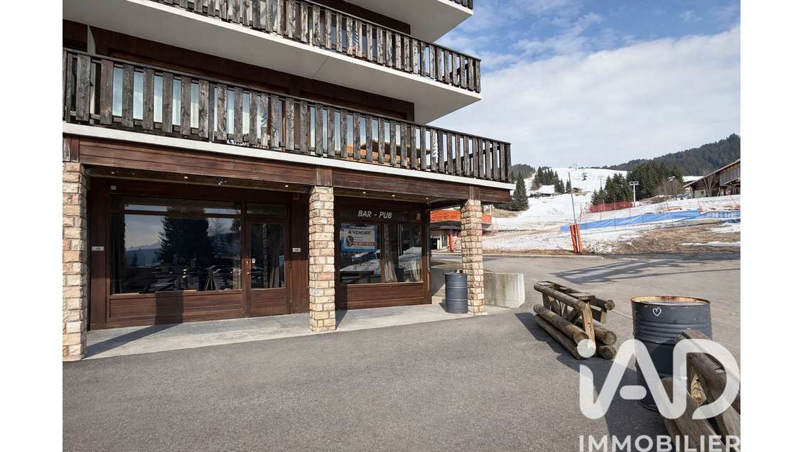 Vente local restaurant bar de 140m² à Cohennoz