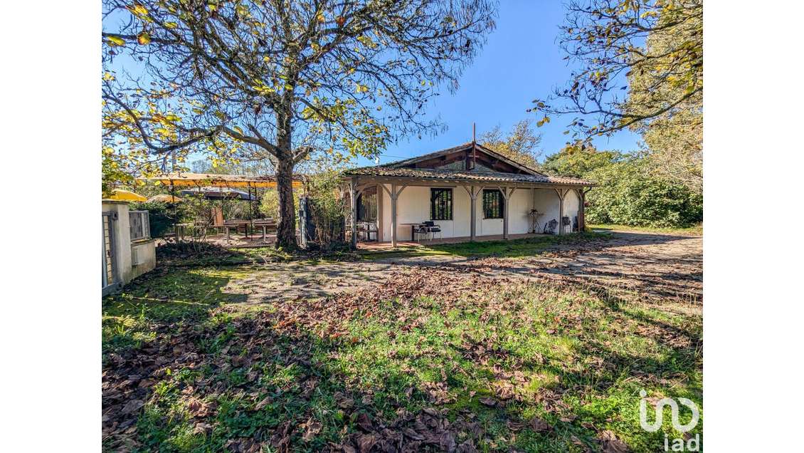 Murs commerciaux à Coimères