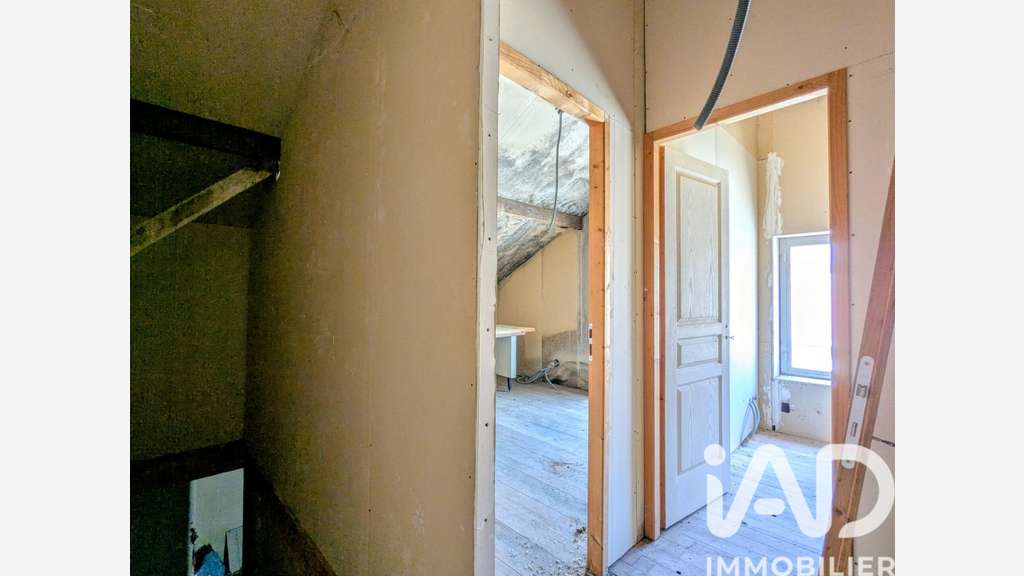 Vente entrepôt 83m² à Colombiers