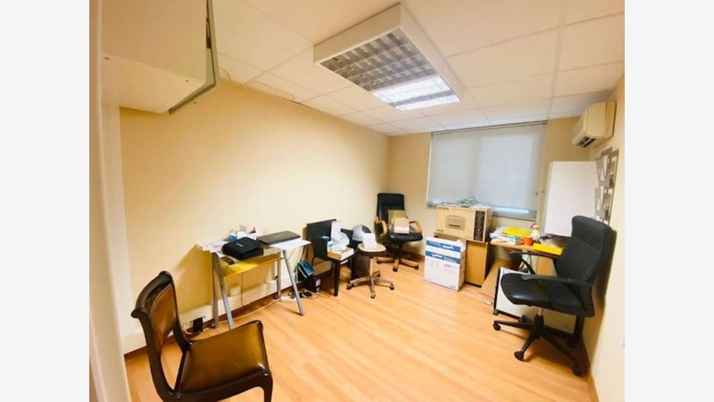 AV locaux de 5 cellules plein centre de Colomiers