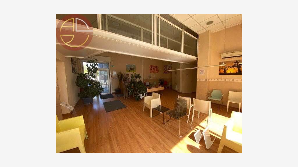 A vendre local commercial 345m² Colomiers centre