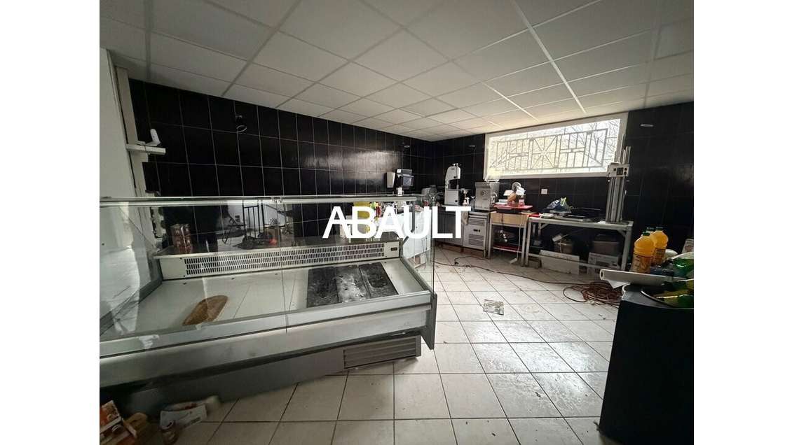 Murs commerciaux loués à vendre à Colomiers