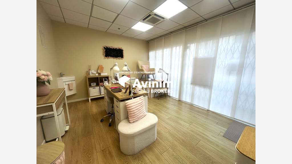 A VENDRE LOCAL COMMERCIAL