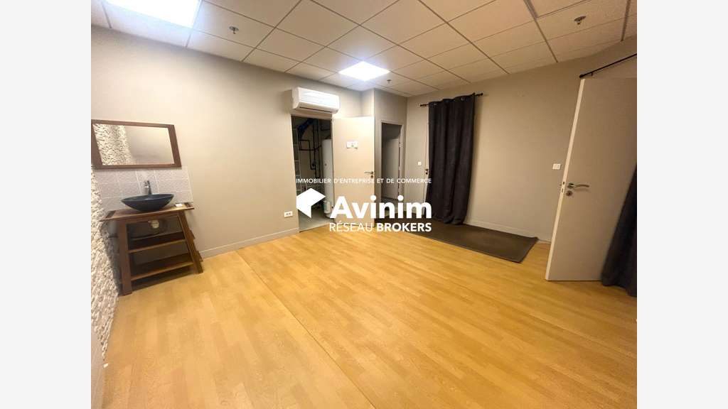 A VENDRE LOCAL COMMERCIAL