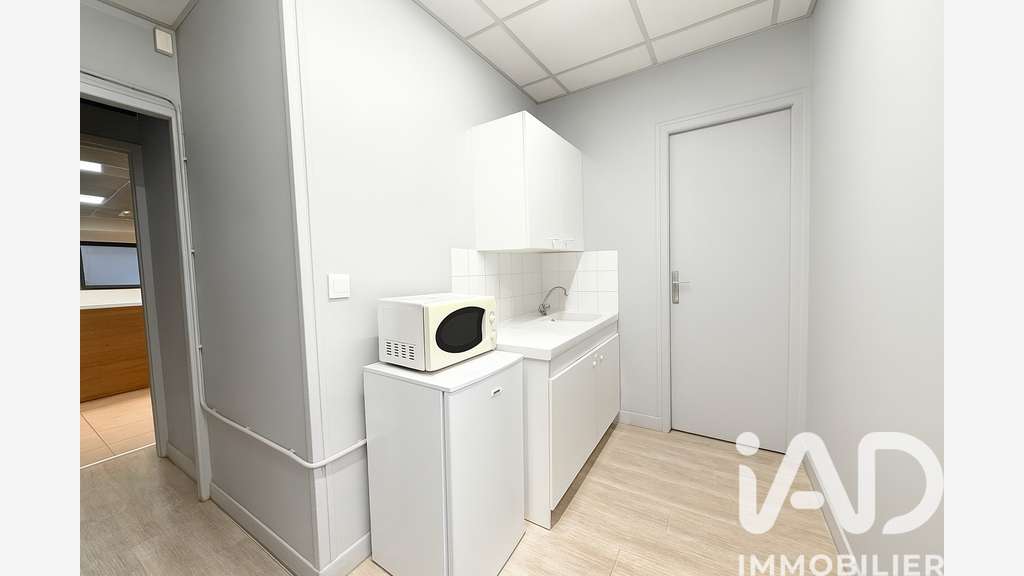 Vente murs commerciaux 146m² à Compiègne centre