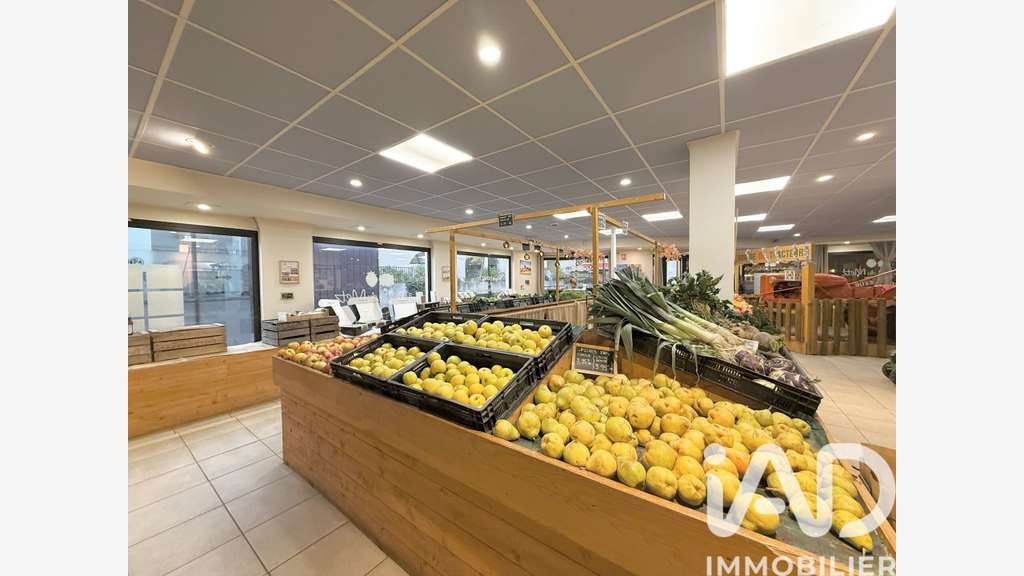 Vente murs commerciaux 146m² à Compiègne centre