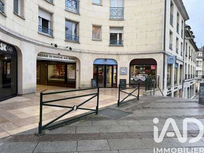 Vente murs commerciaux 146m² à Compiègne centre