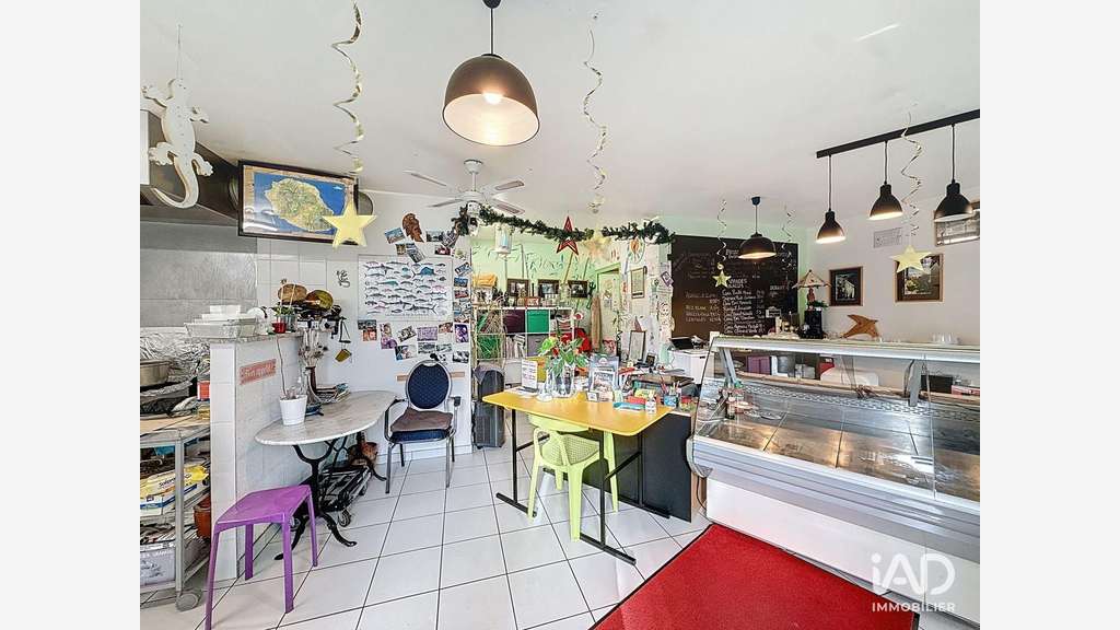 Vente murs commerciaux libres 50m² à Concarneau