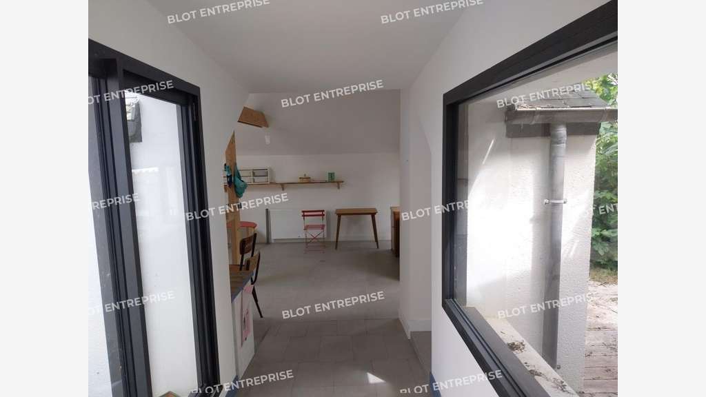 À vendre local commercial 160m² Concarneau D322