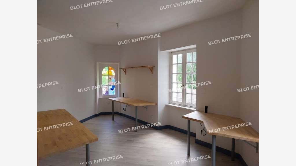 À vendre local commercial 160m² Concarneau D322