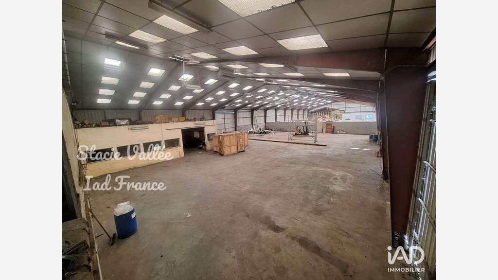 Ensemble immobilier polyvalent à Conches-en-Ouche
