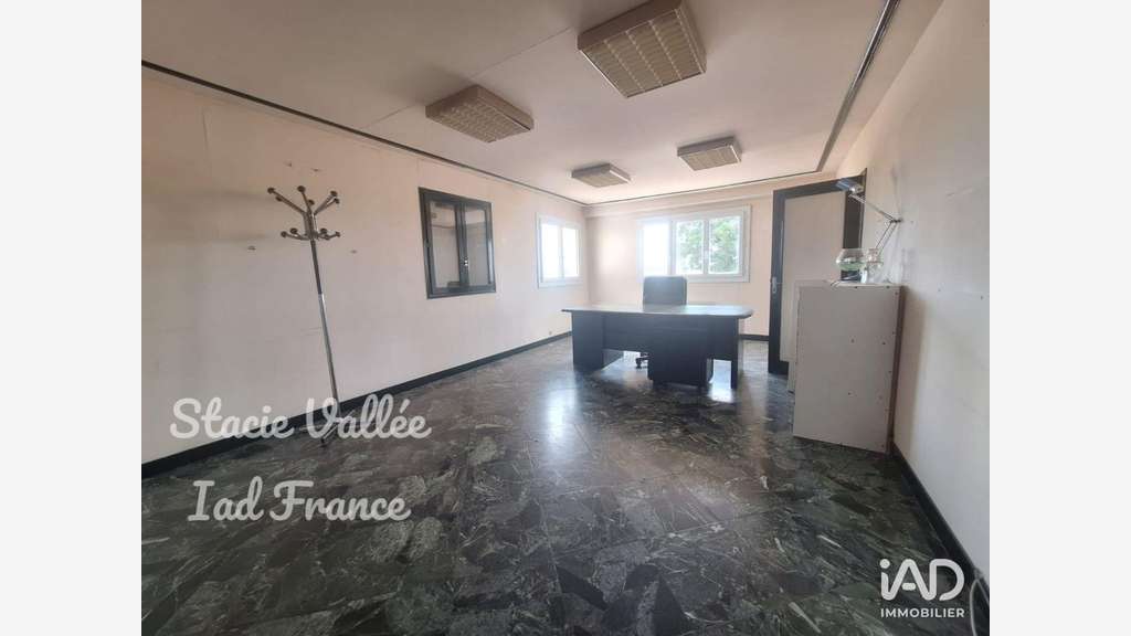 Ensemble immobilier polyvalent à Conches-en-Ouche