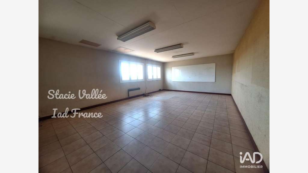Ensemble immobilier polyvalent à Conches-en-Ouche