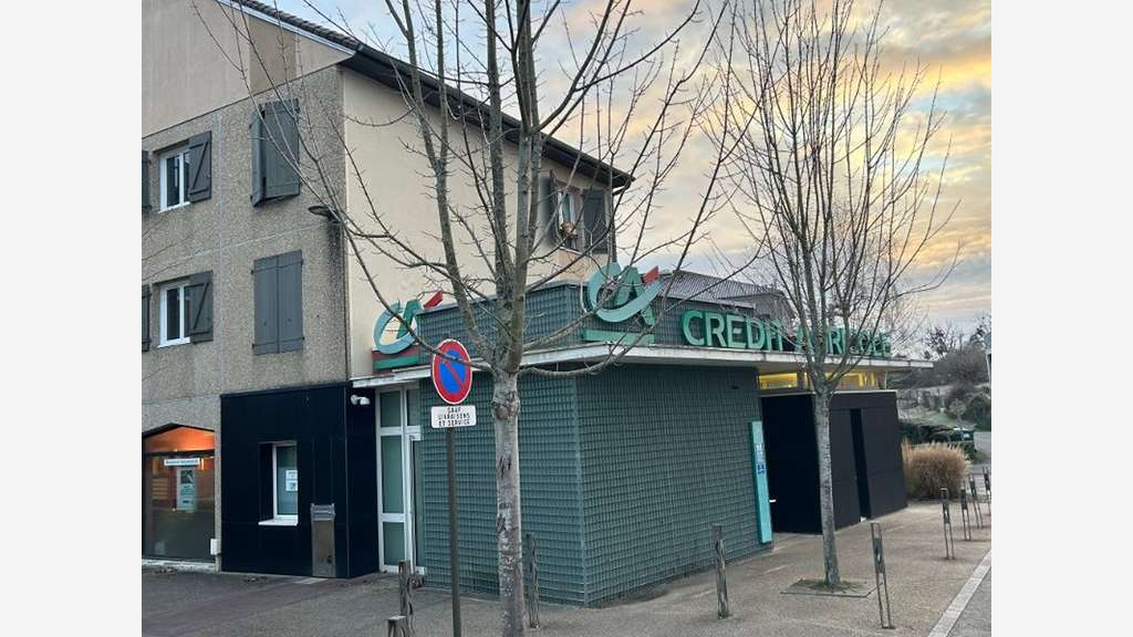 AV local commercial 108m² au centre de Condat 87
