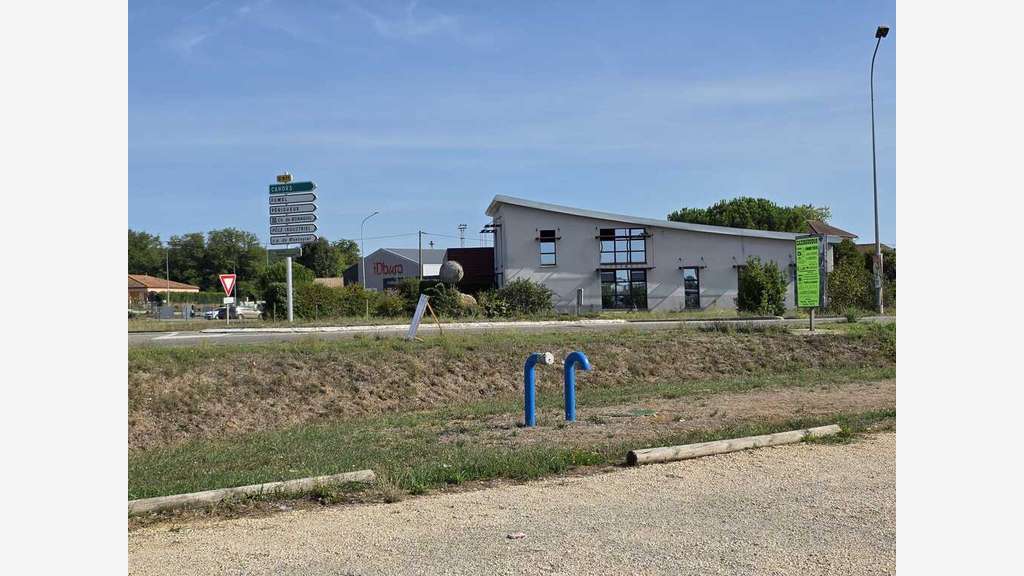 IMMEUBLE DE BUREAUX CONDEZAYGUES