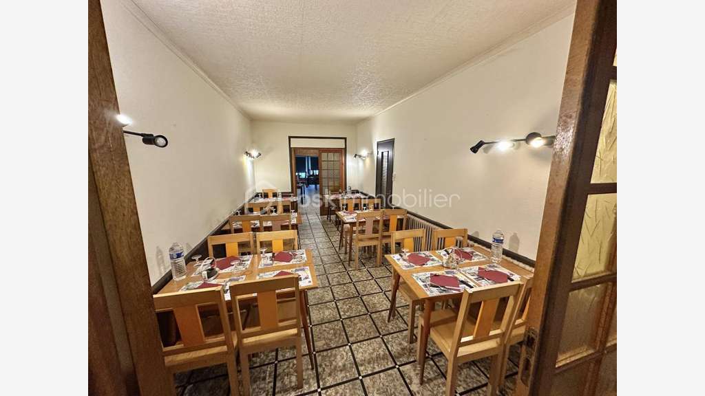 Vente immeuble mixte avec restaurant à Coray