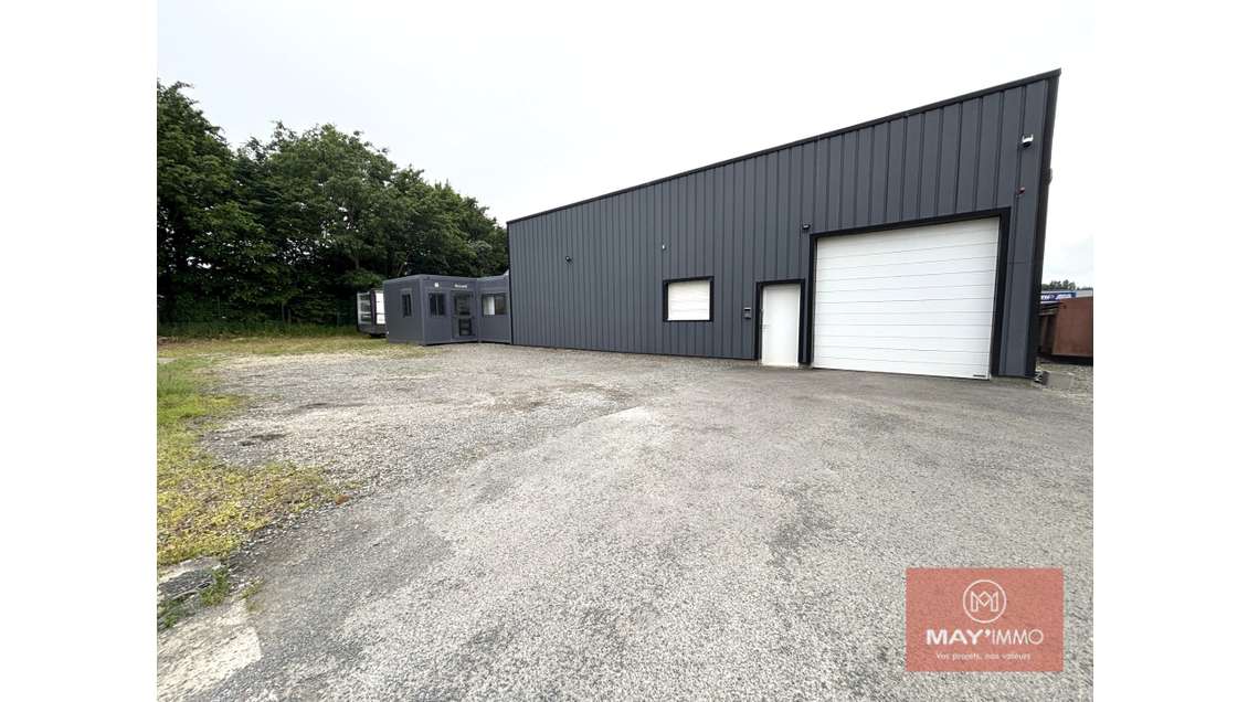 Vente bâtiments de stockage 150m² Cossé-le-Vivien