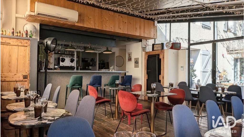 Vente murs commerciaux 250m² à Coudoux