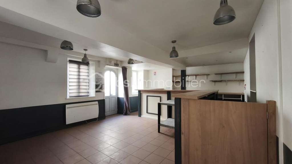 Vente local commercial avec licence IV à Coullons