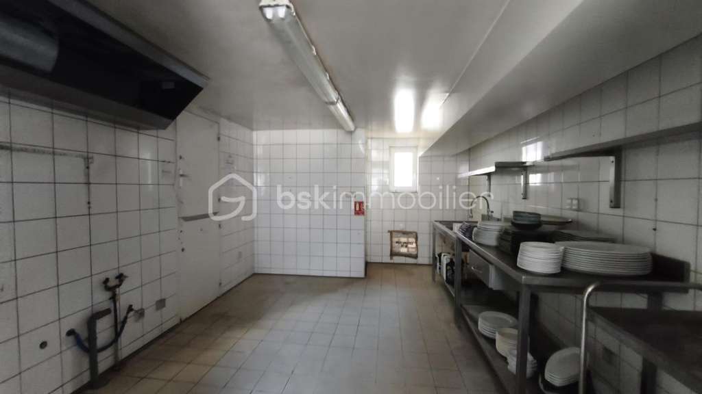 Vente local commercial avec licence IV à Coullons