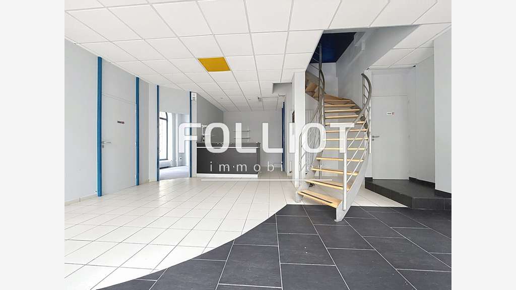 Vente murs commerciaux 120m² à Coutances centre