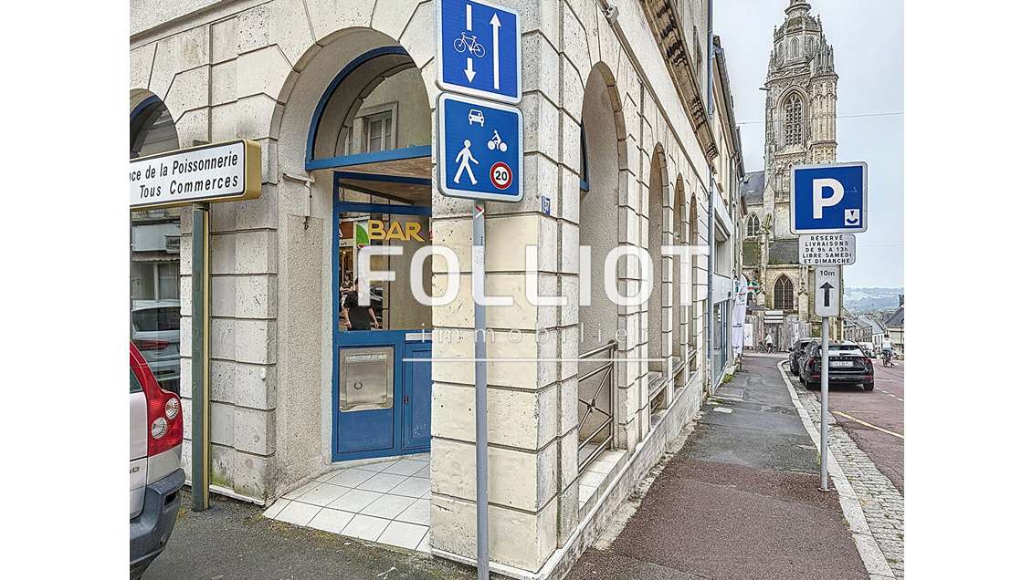 Vente murs commerciaux 120m² à Coutances centre 
