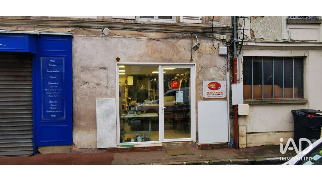 Murs commerciaux à Crécy-la-Chapelle