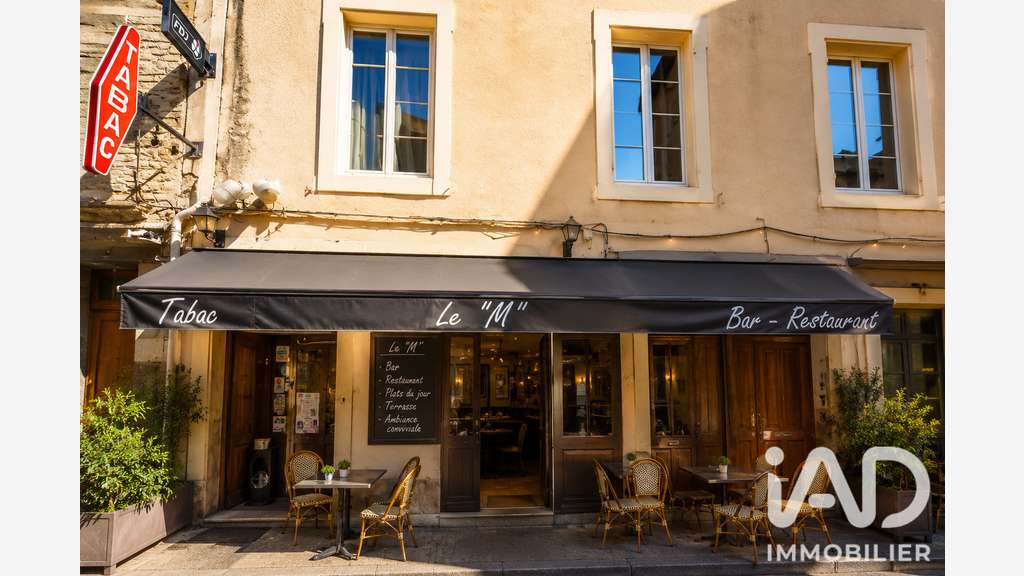 Vente murs commerciaux bar tabac 122m² à Crémieu