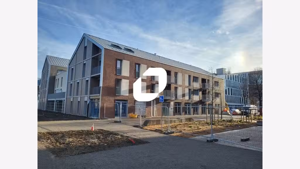 Vente Local commercial 349m² Croix