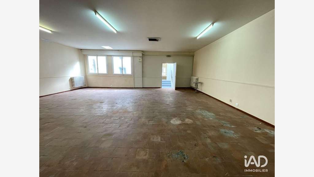 AV murs commerciaux 320m² Cuxac-d'Aude centre