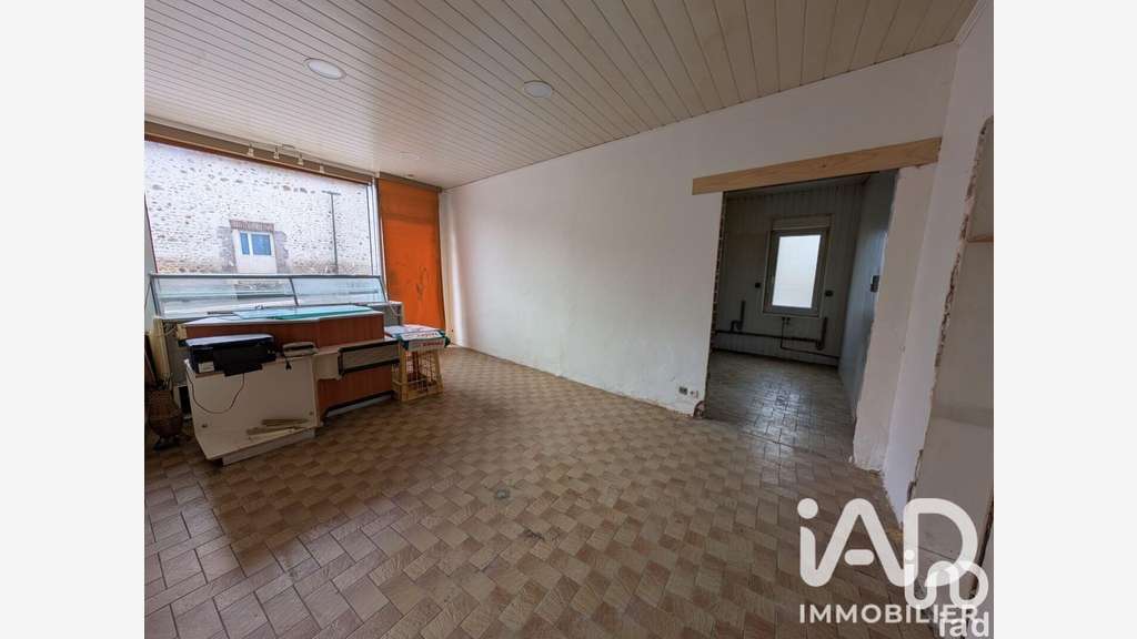 Vente local commercial 334m² à Danzé