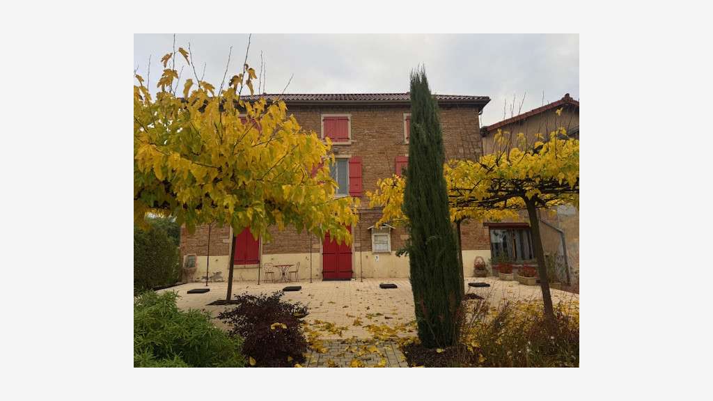 Vente bâtiment 500m² zone dynamique Mâcon Sud