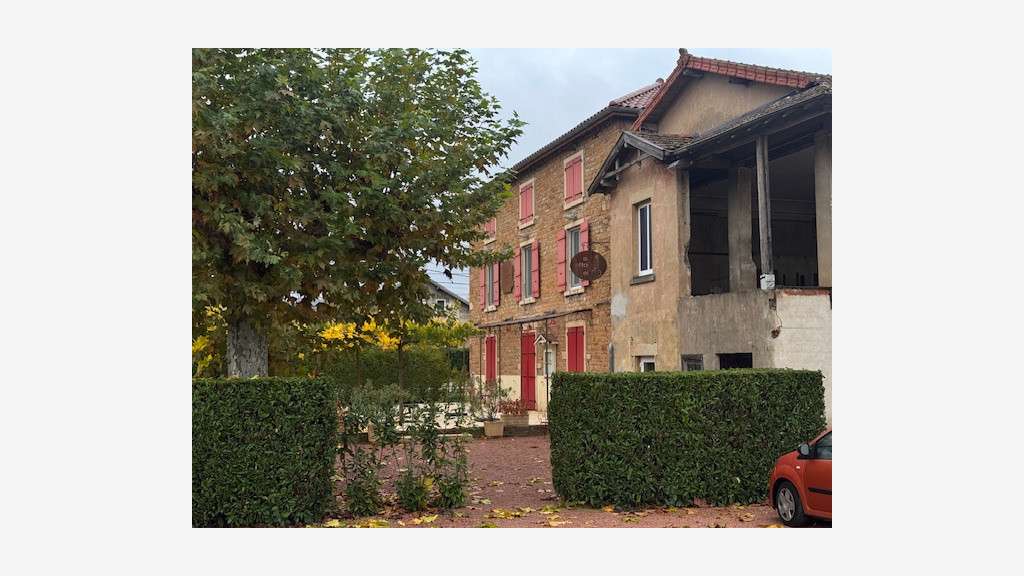 Vente bâtiment 500m² zone dynamique Mâcon Sud