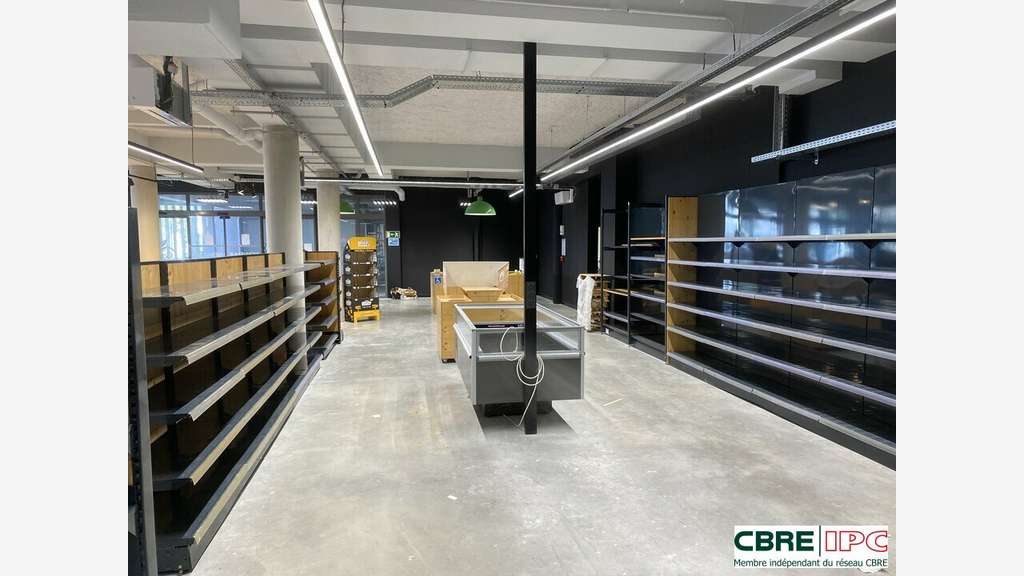 Vente local commercial 599m² Dax avenue passante