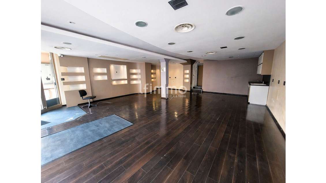 AV murs commerciaux 92m² fort potentiel à Delle