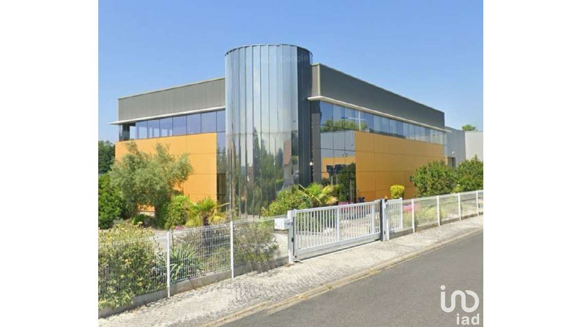 Local commercial à Descartes