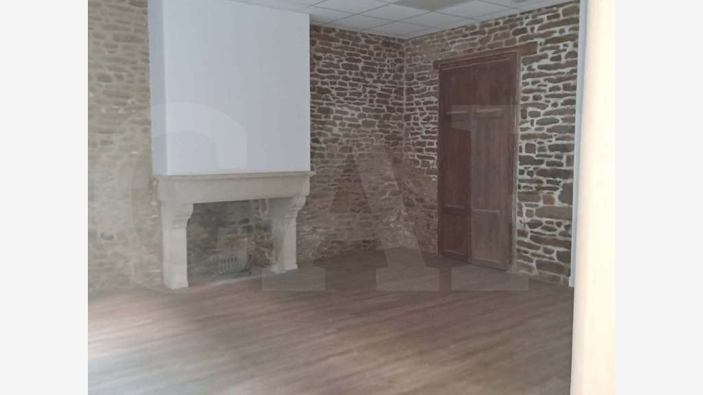 AV cellule commerciale 70m² empl N°1 Dinan