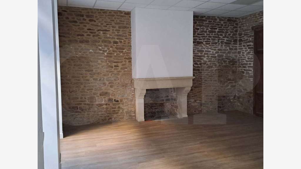 AV cellule commerciale 70m² empl N°1 Dinan